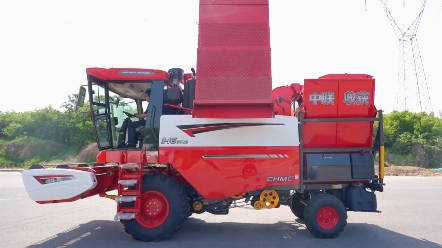中联收获2024款 h6 pro花生机,175马力发动机,400l油箱,动力强劲,作业