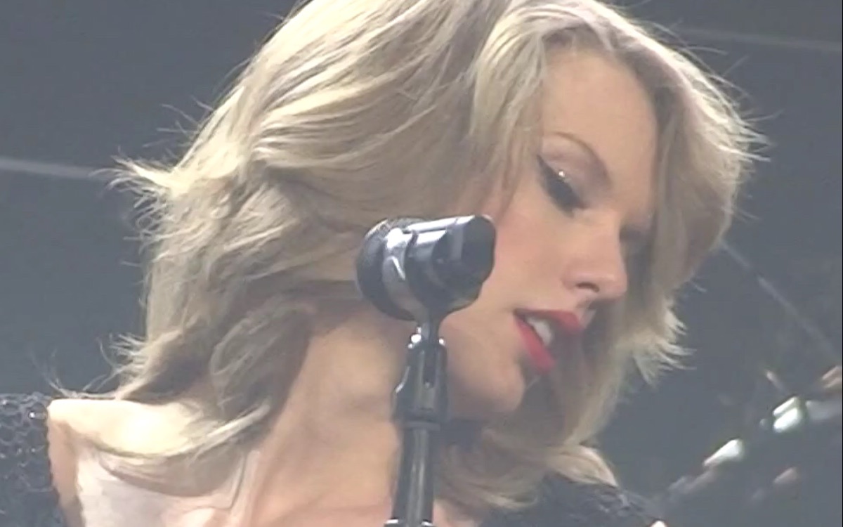 【Taylor Swift】高清前排直拍美霉Red巡演神颜现场 Treacherous哔哩哔哩bilibili