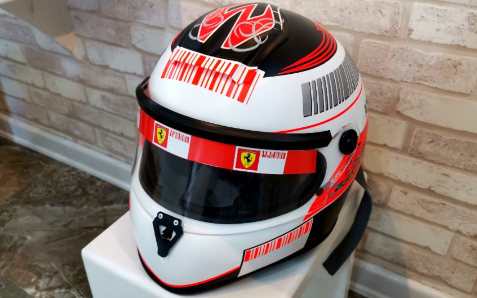 2007莱科宁夺冠头盔开箱