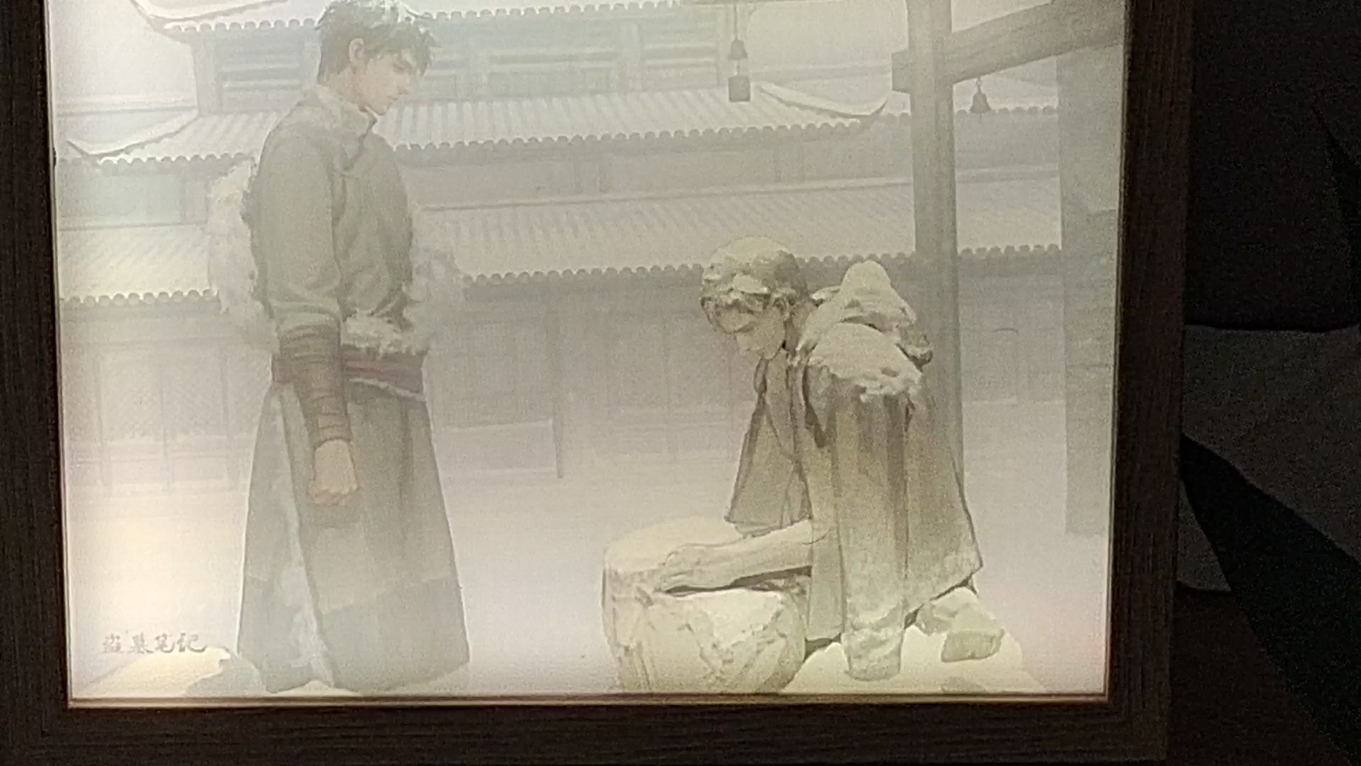 我发现,这个石像雕刻的脸,就是小哥的脸