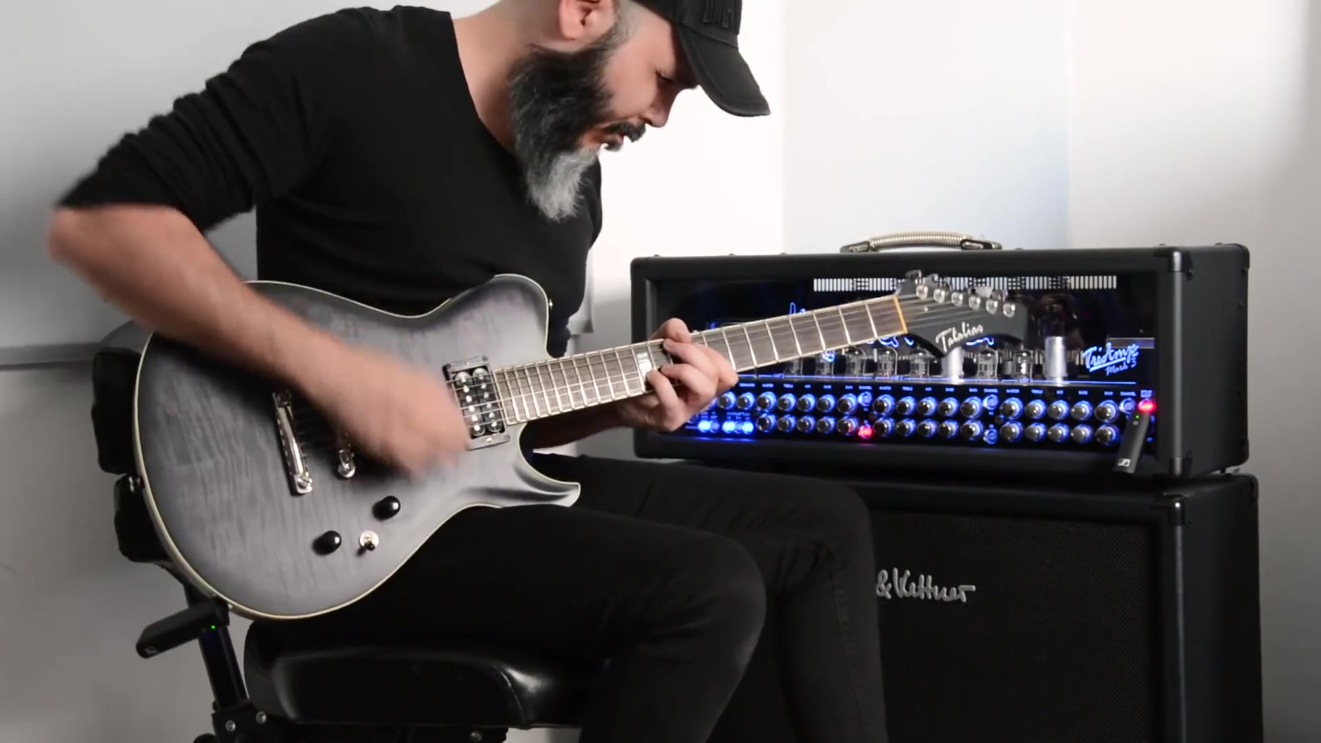 [图]James Bond Theme - Metal Guitar Cover by Kfir Ochaion - Sennheiser XSWD Wireless