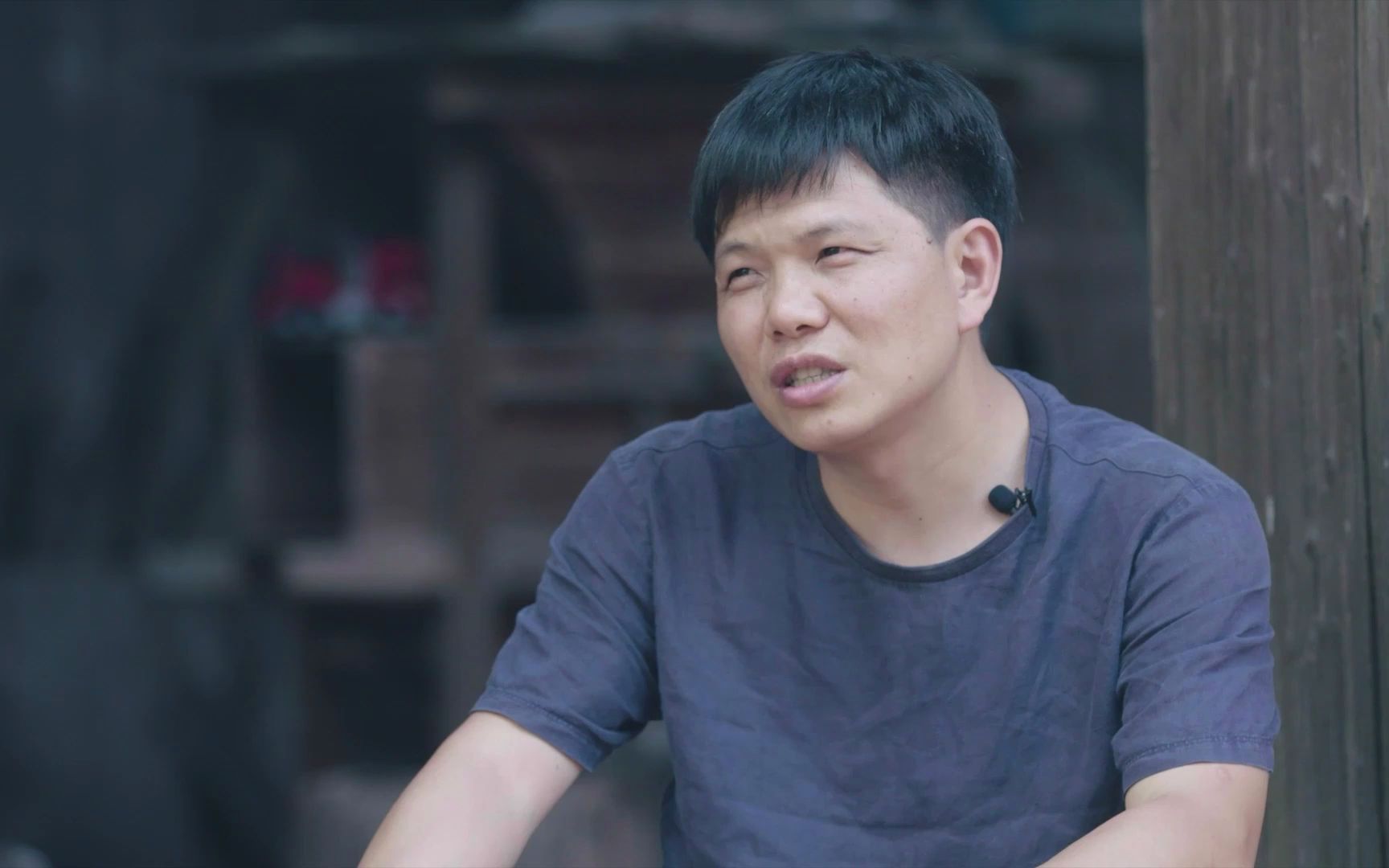 "不忘来时路"展览艺术家访谈——程凌云_哔哩哔哩_bilibili