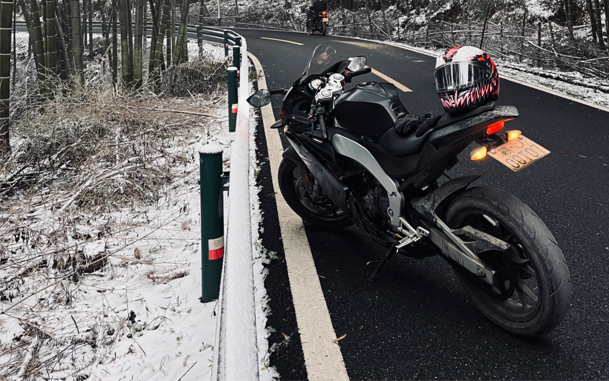 冬 季 限 定(gpr150)