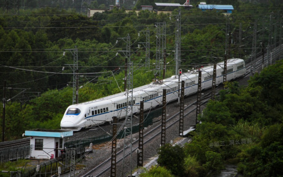 【北防城际动车】宁局和谐号CRH2A4069担任D8338/5次(防城港北→北海)列车经联络线去钦州东高速场方向哔哩哔哩bilibili