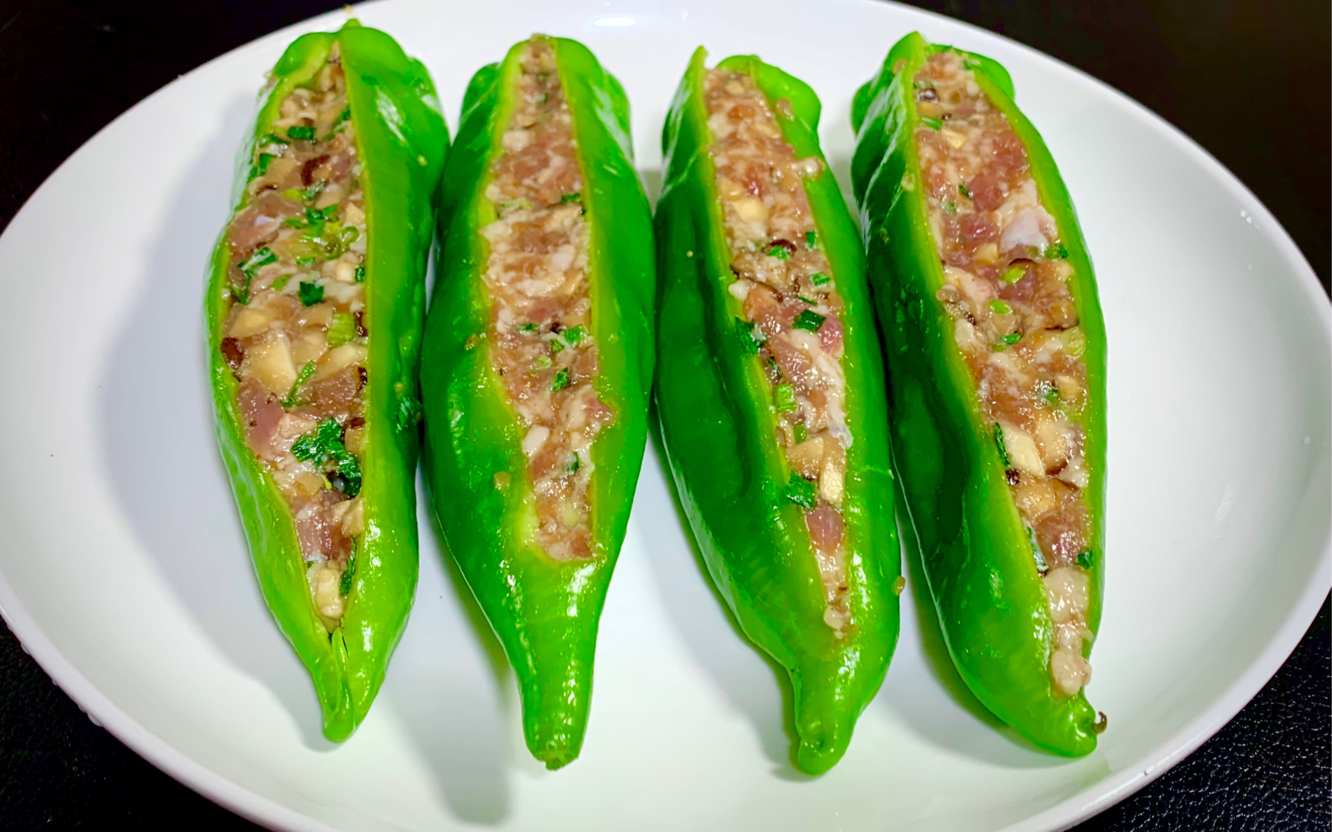 七十岁大厨分享"辣椒酿肉"最好的做法,味道鲜香,家人里都爱吃