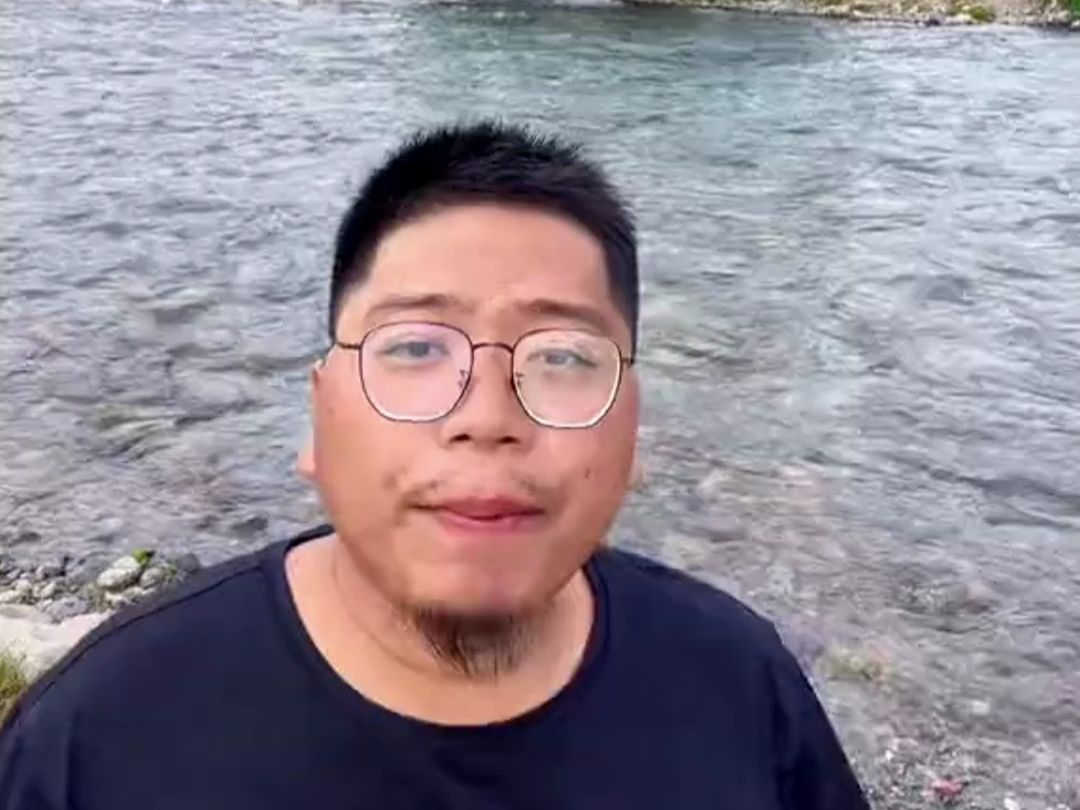 丁真,疆域阿力木,唯二走红不带货的,格局!