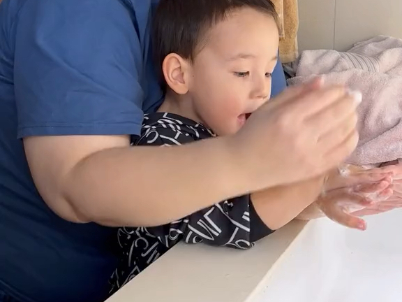 【安波儿大琪和洛根】最新视频上线,求关注!