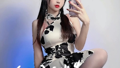 miko酱 渐变袜 奶牛套装