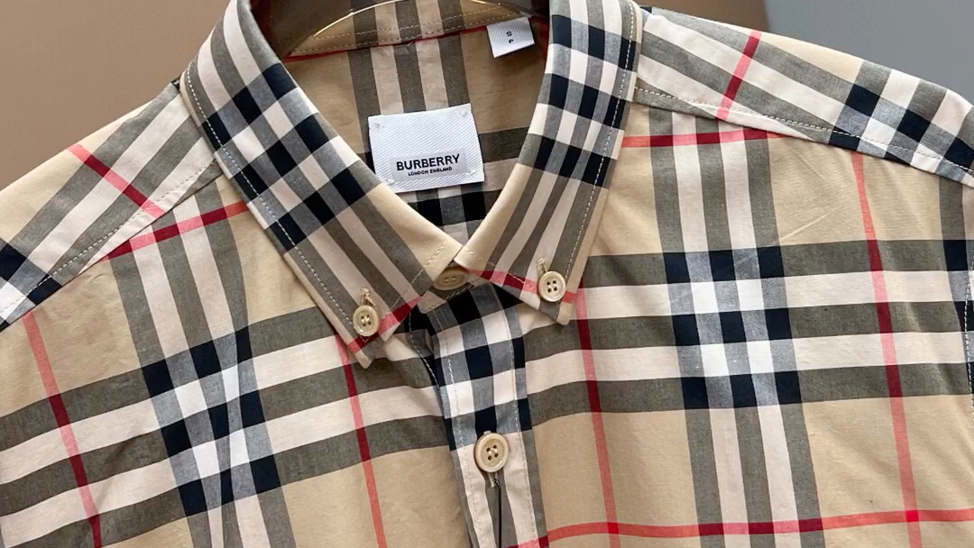 高仿 burberry2022新款男士长袖拼接款休闲衬衫出货!官网同款!
