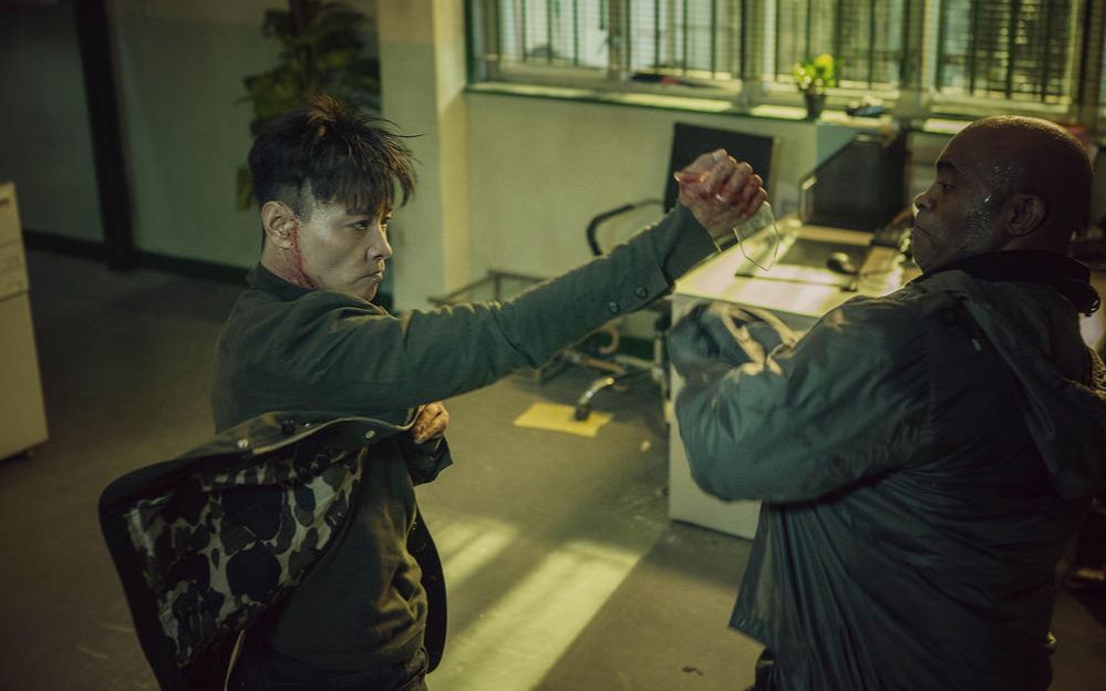 张晋郑嘉颖动作警匪电影九龙不败先导预告片