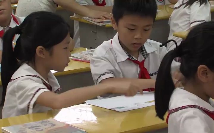 [图]【有完整版】人教版小学数学三年级下册《小数的初步认识解决问题》优质课公开课教学视频，福建省