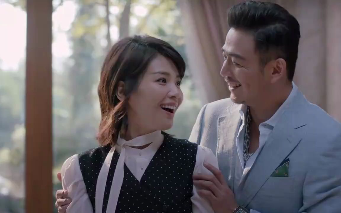 欢乐颂:包总第一次带安迪回家,安迪笑脸相迎,准婆婆却黑着脸
