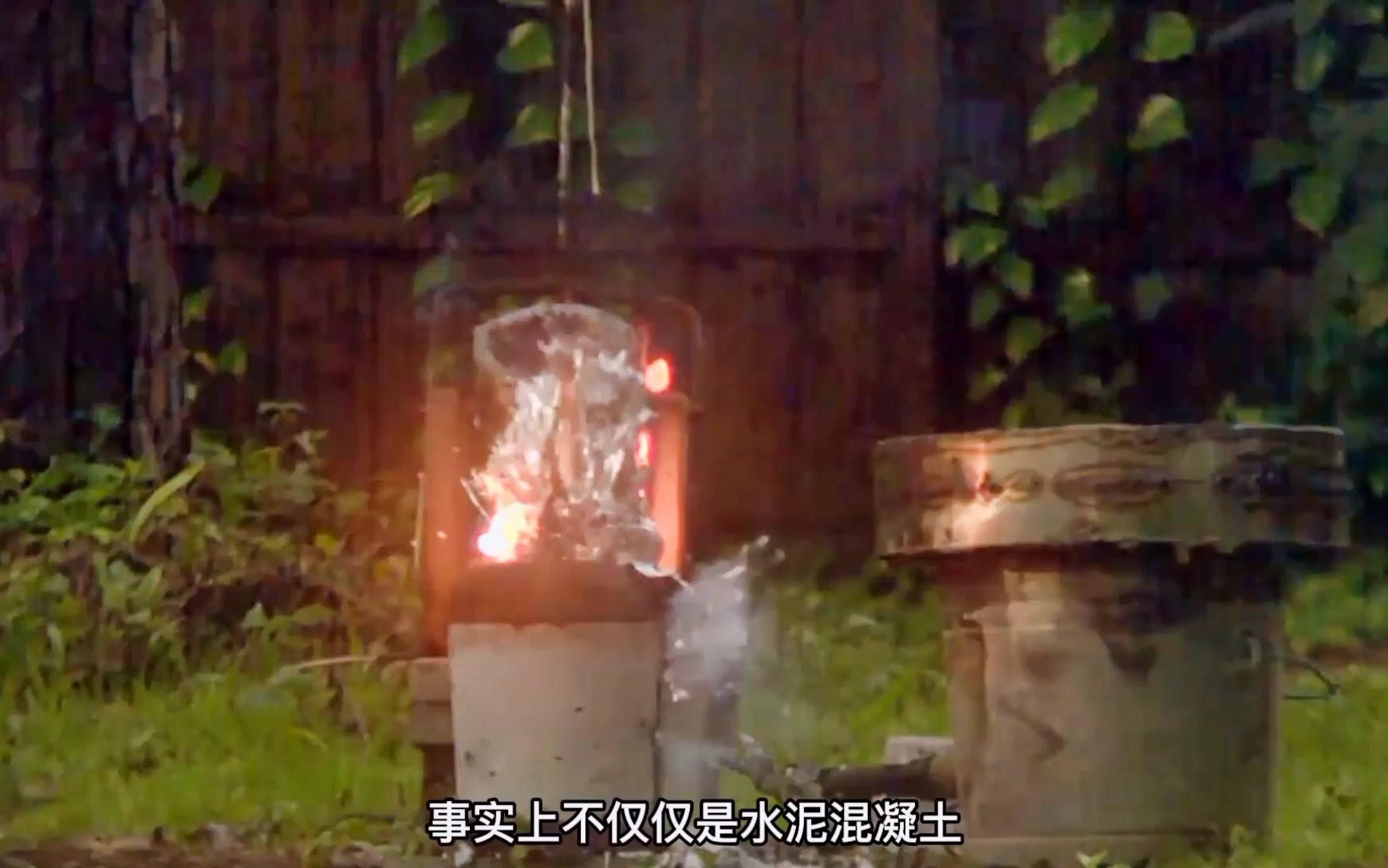 高温下水泥地为什么会爆炸？#科普