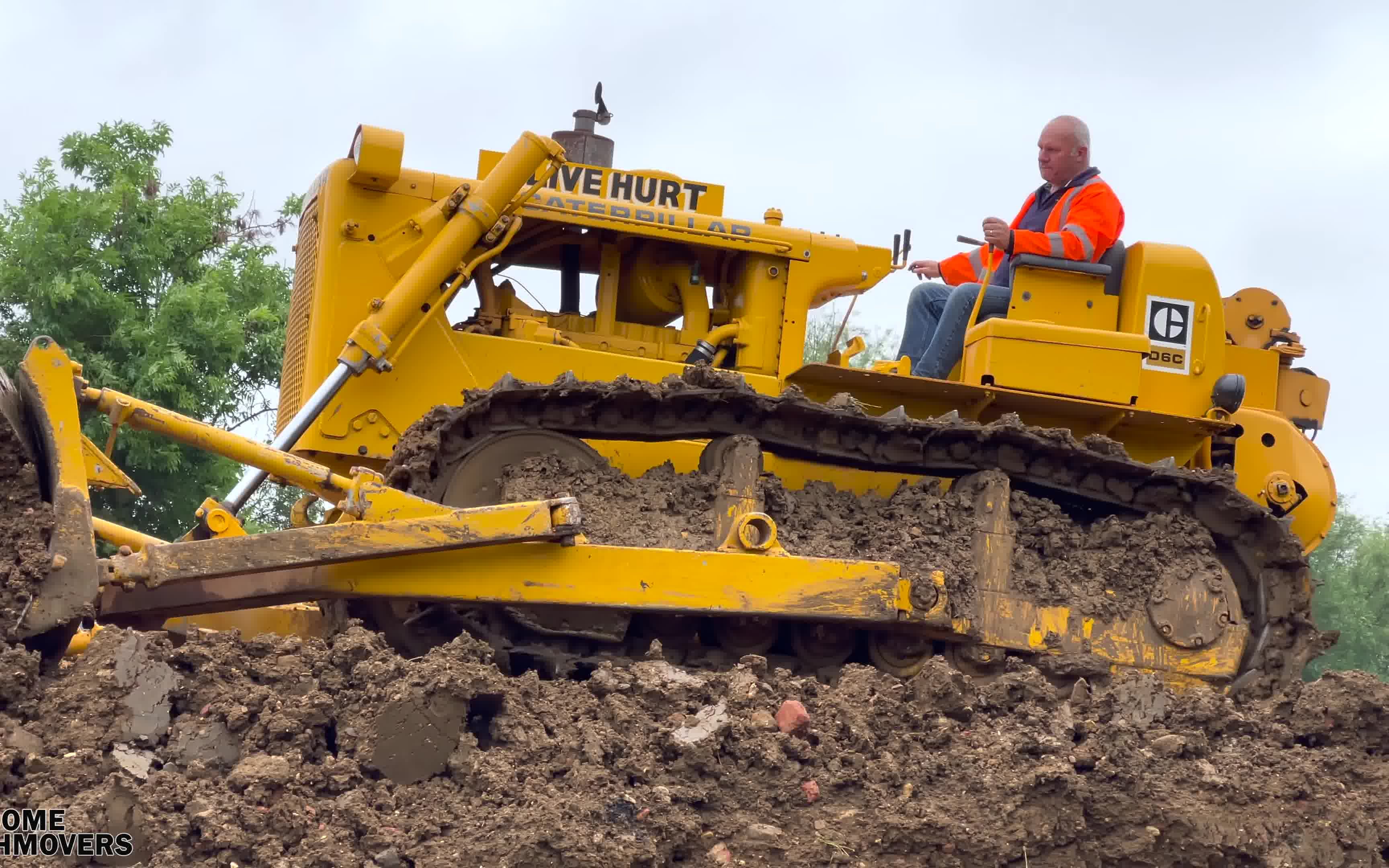 4k cat d6c推土机施工