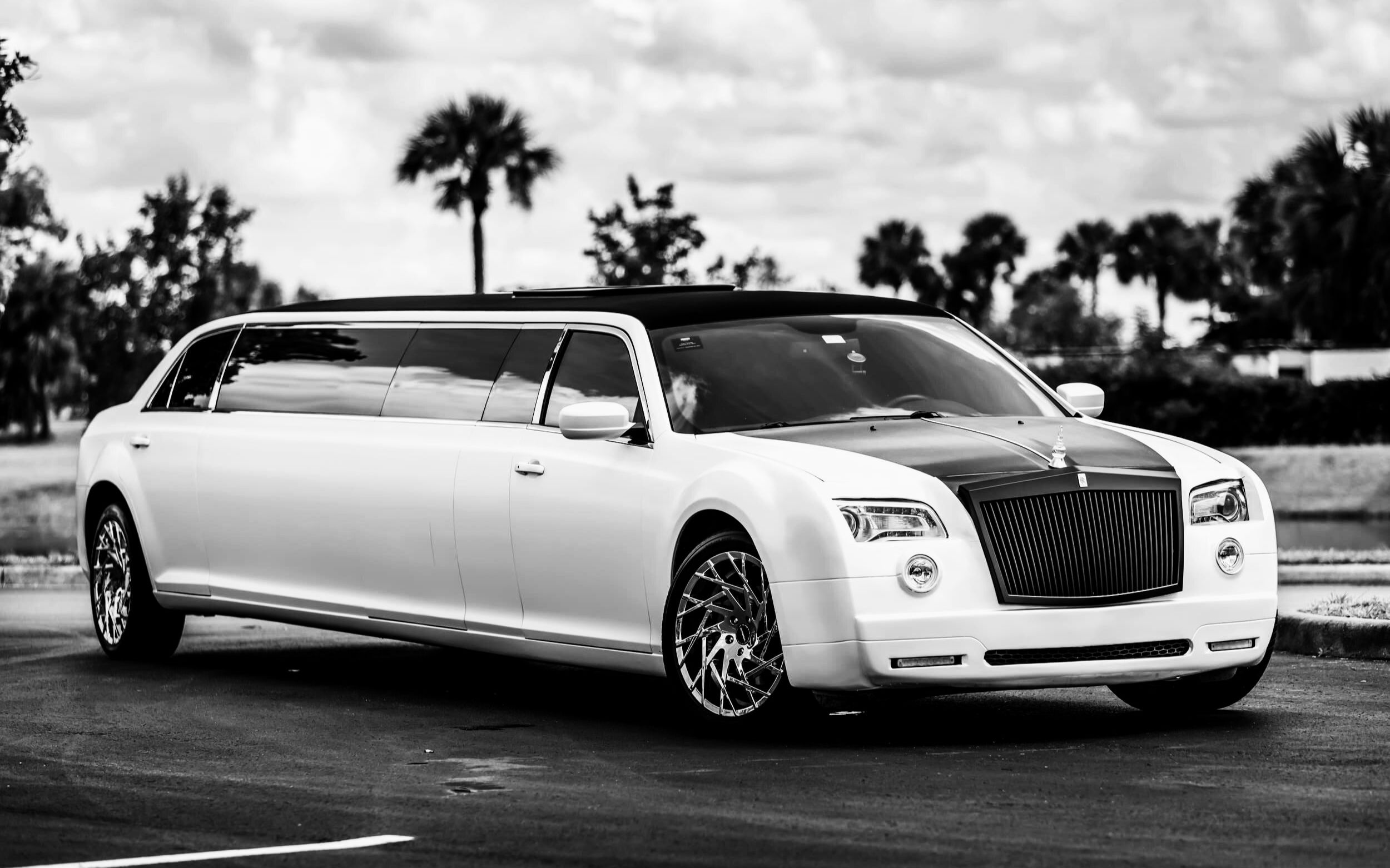 403. 加长豪华轿车的消亡之路