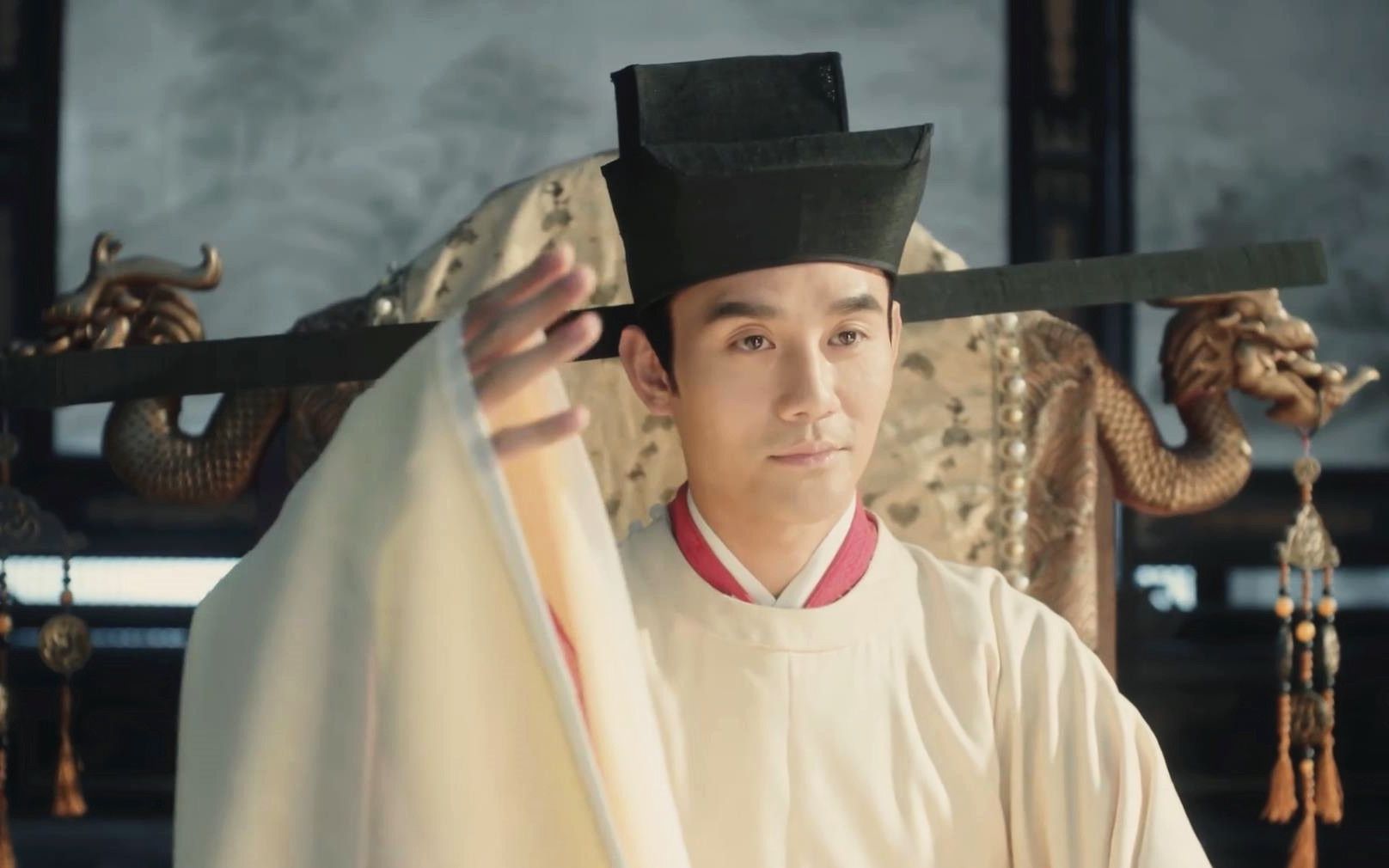 清平乐王凯官家有女儿了给大家发红包开心大臣们收了红包反而diss官家