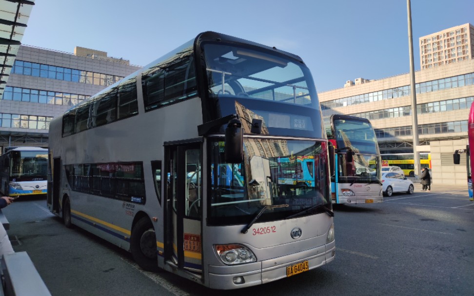 北京公交366路纪念即将退役的安凯大游轮