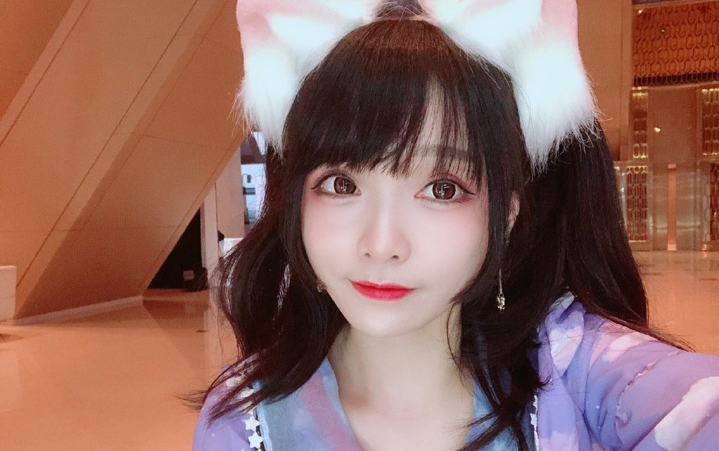 【杨雪】小团子酱dango 2021年4月19日晚上 大声嗝一姐_哔哩哔哩 (゜