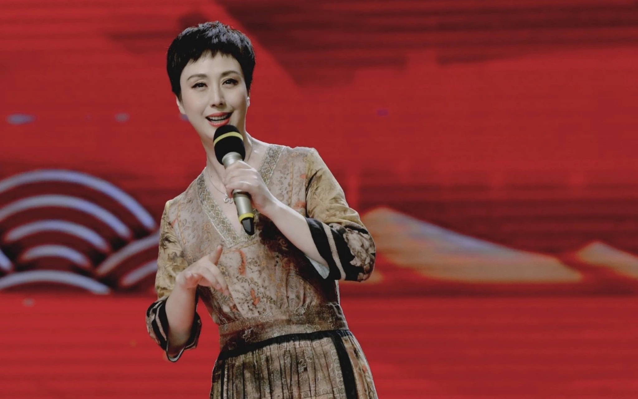 史依弘 |20210717济南"泉声曲韵"返场《贵妃醉酒》海岛冰轮_哔哩哔哩