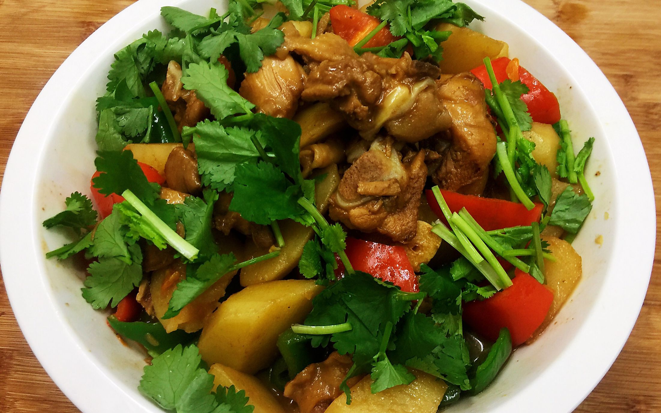 葱油鸡块的做法,大厨分享技巧,鸡肉嫩滑爽口,开胃下饭