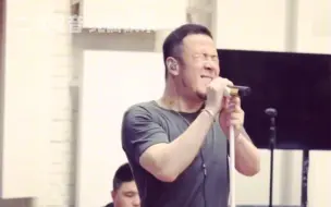 Descargar video: 杨坤老师对不起！看的出来你是真的想阿龙了。视频为本人二次配音纯属娱乐～剧情演绎请勿上升至本人！