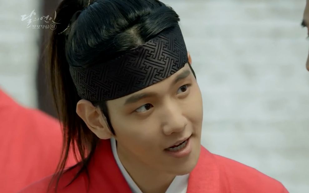 步步惊心丽王银cut11十王子和兄弟们在操场上耍太极心里却想着解树