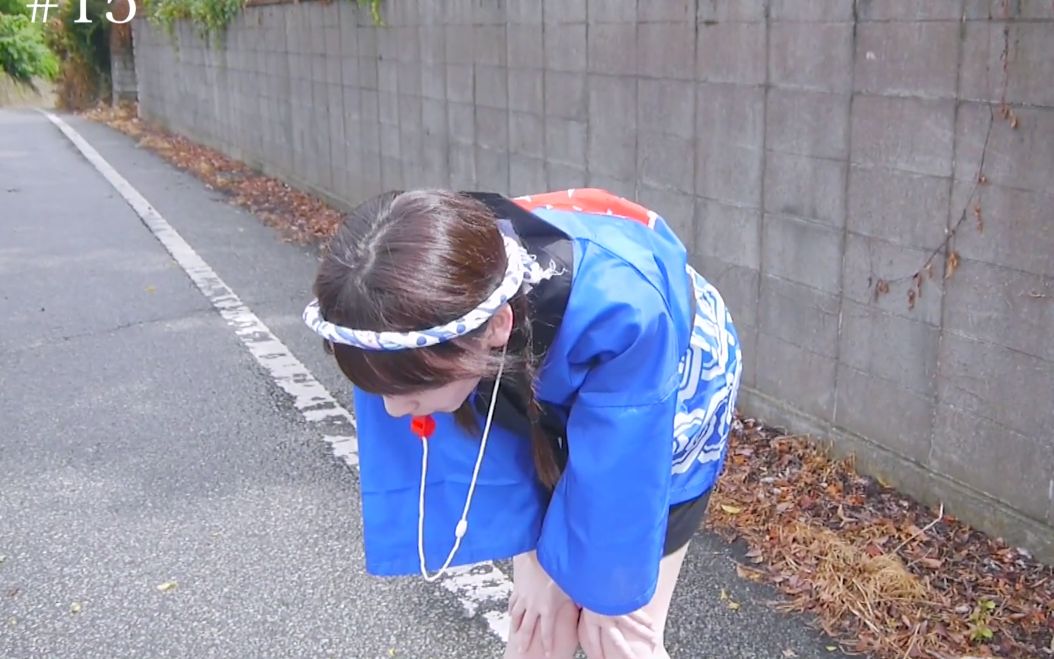 【日本小姐姐mako】穿着蓝色の祭典服一边吹口哨一边奔跑嗷!