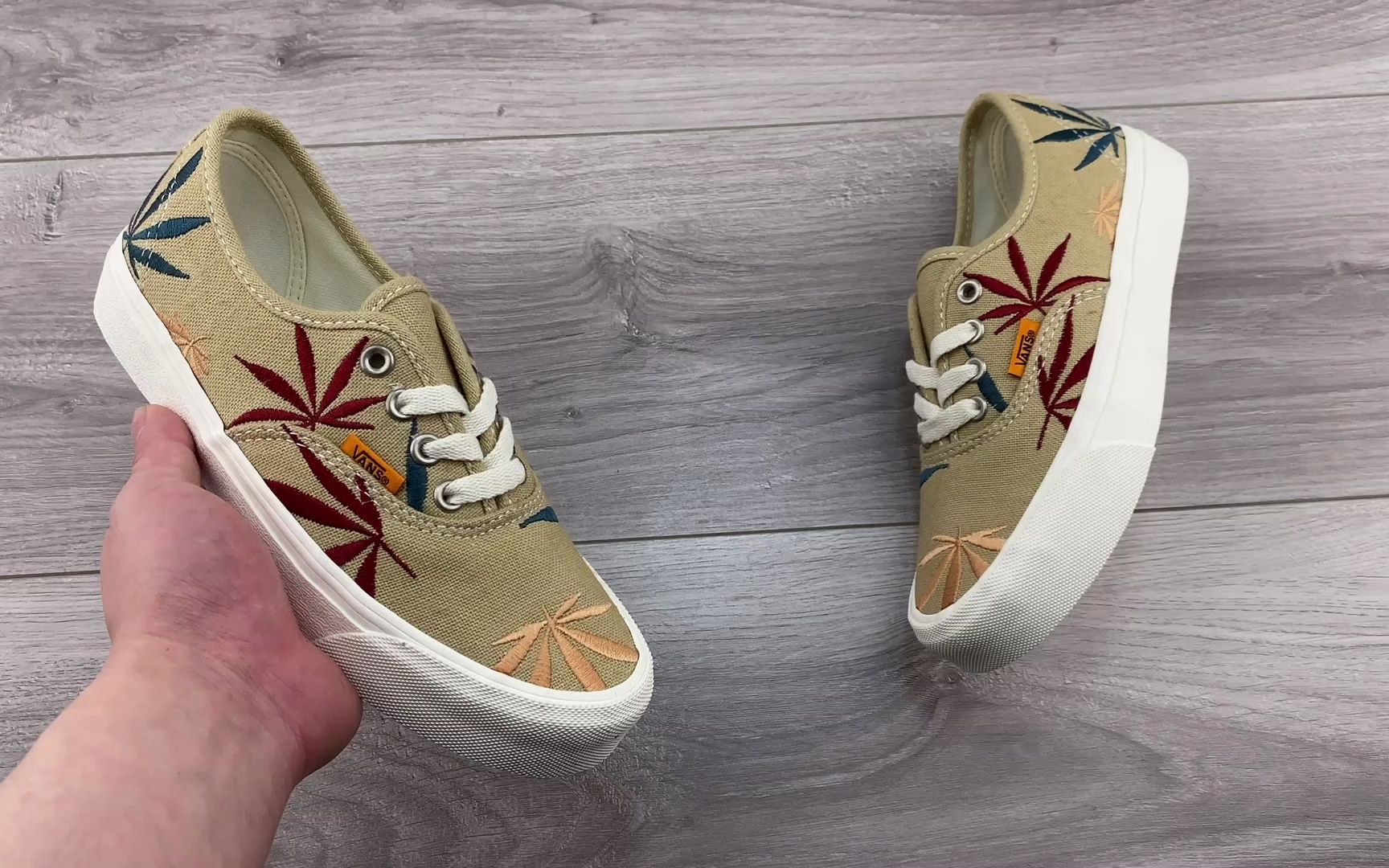 authentic vault og vr3 枫叶范斯环保系列枫叶电绣帆布鞋莆田鞋