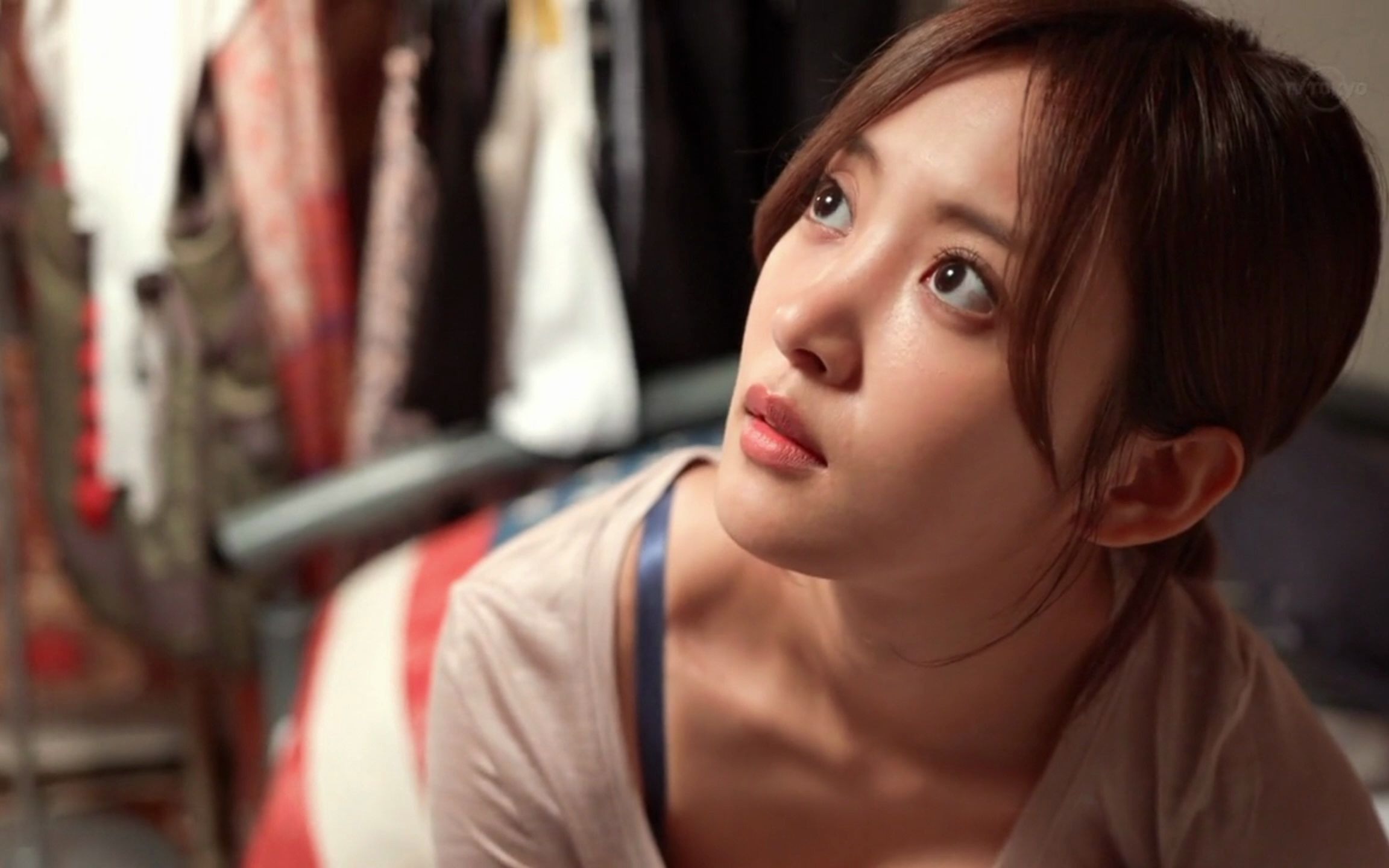 看见美女六个大字