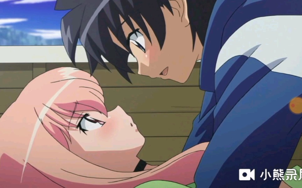 来了,来了!你们要的阿伟找到了!