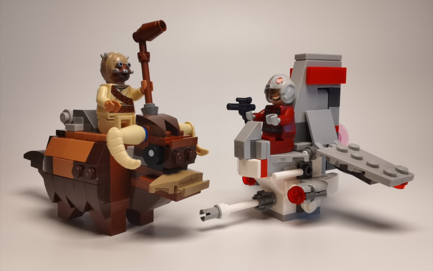 乐高星球大战系列75265跃空号对战班萨,曼达洛人客串出演!