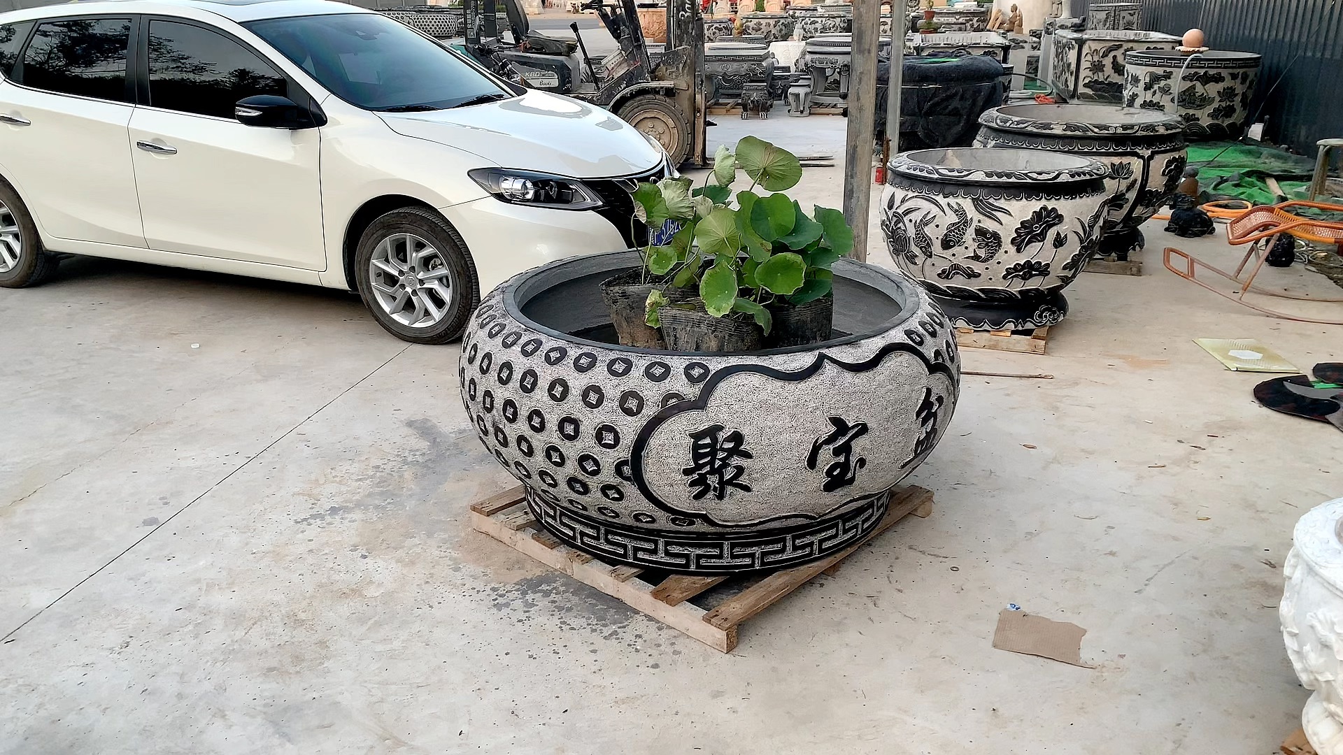 石雕青石聚宝盆可以养花养鱼的石头缸