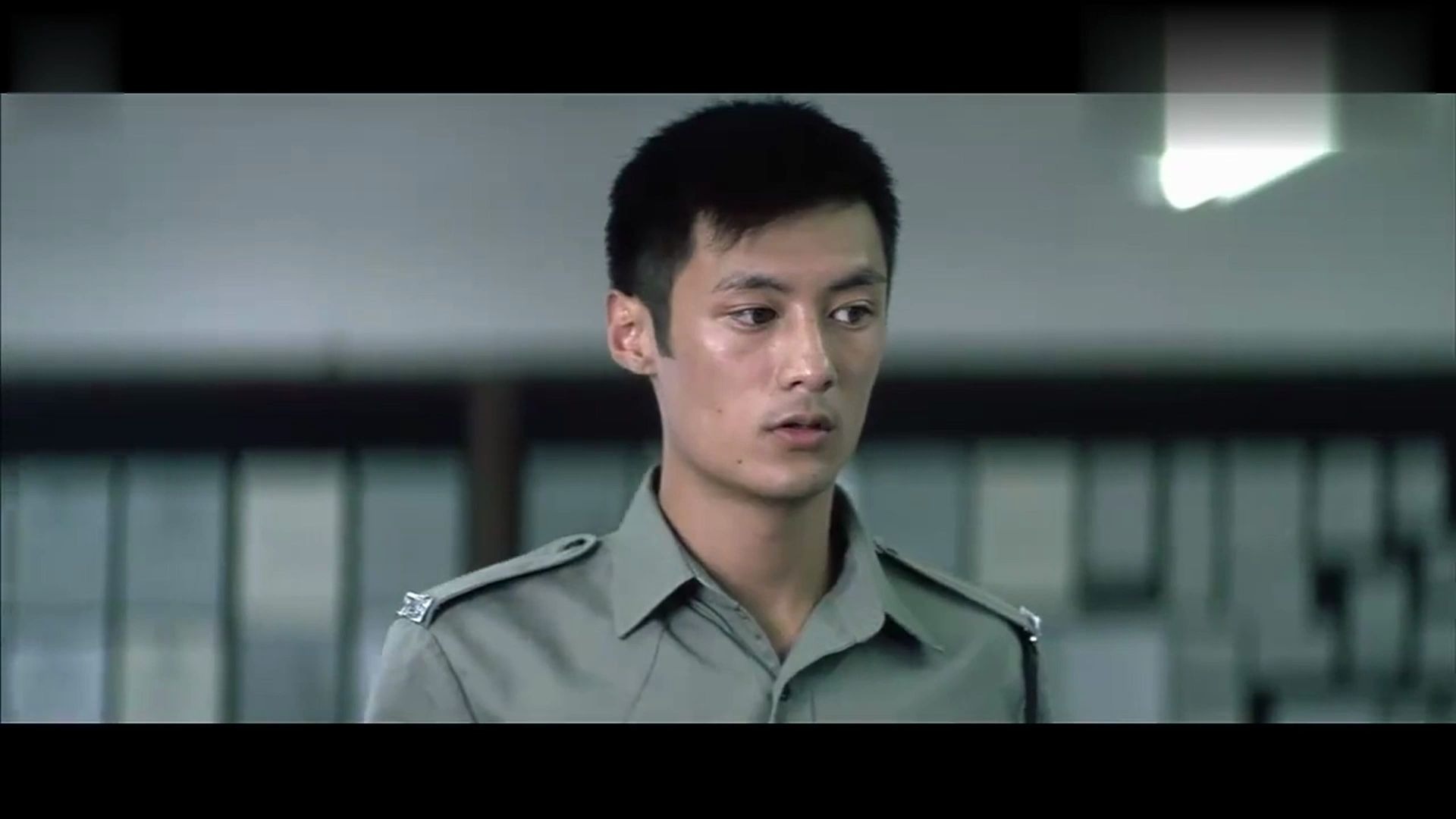 无间道陈冠希看到陈永仁去毒贩当卧底表示很羡慕想跟他换换