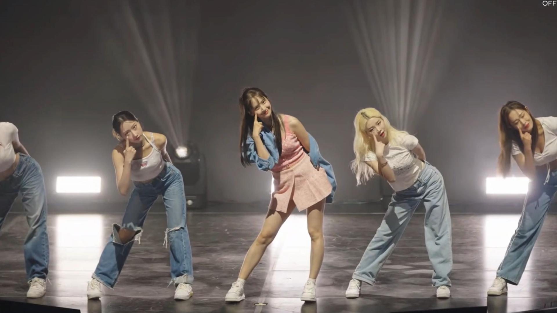 林允儿生日舞台,官方直拍丨ditto kitsch