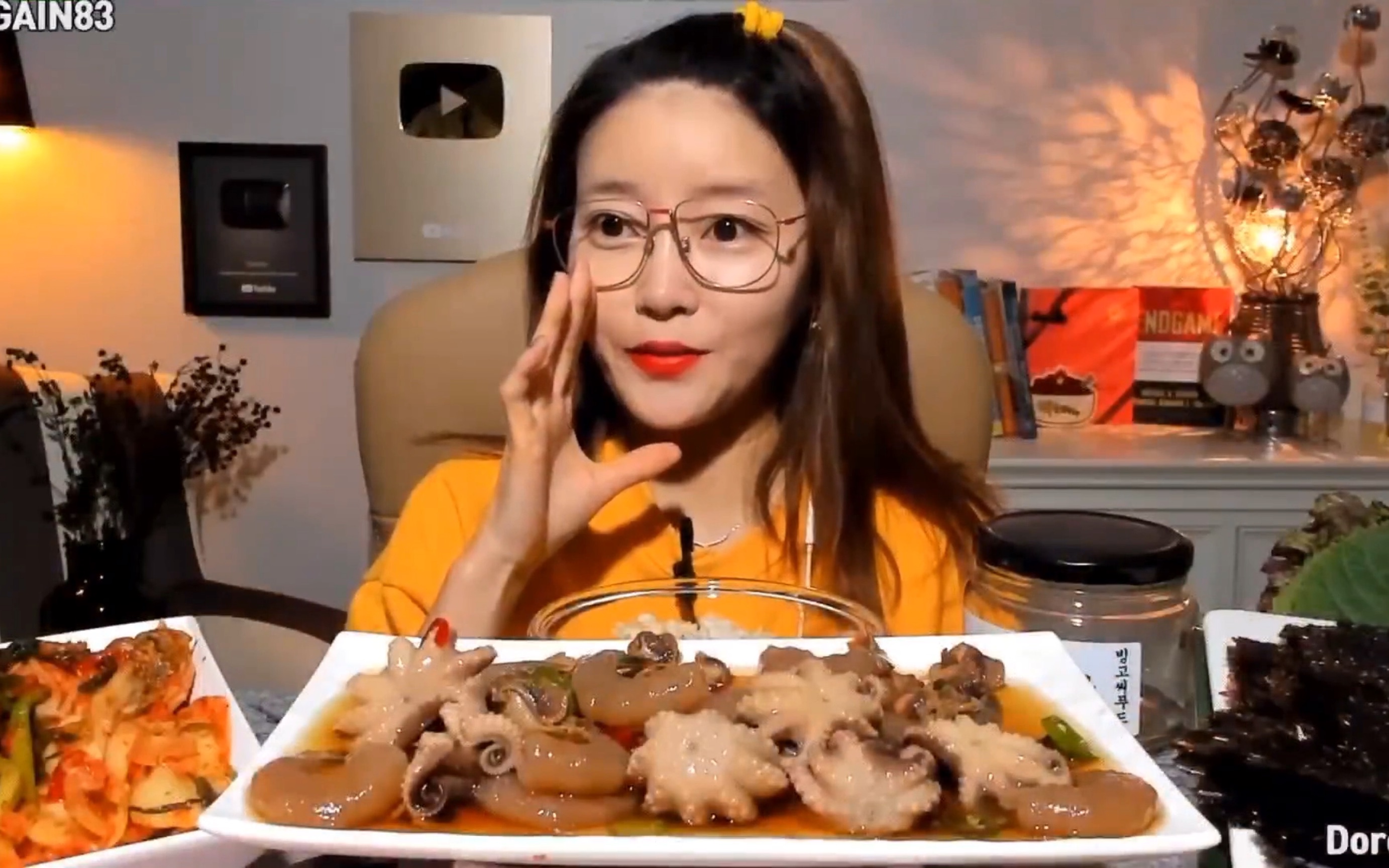 【dorothy】韩国吃播欧尼吃小八爪鱼,虾,拌饭吃感觉好好吃!
