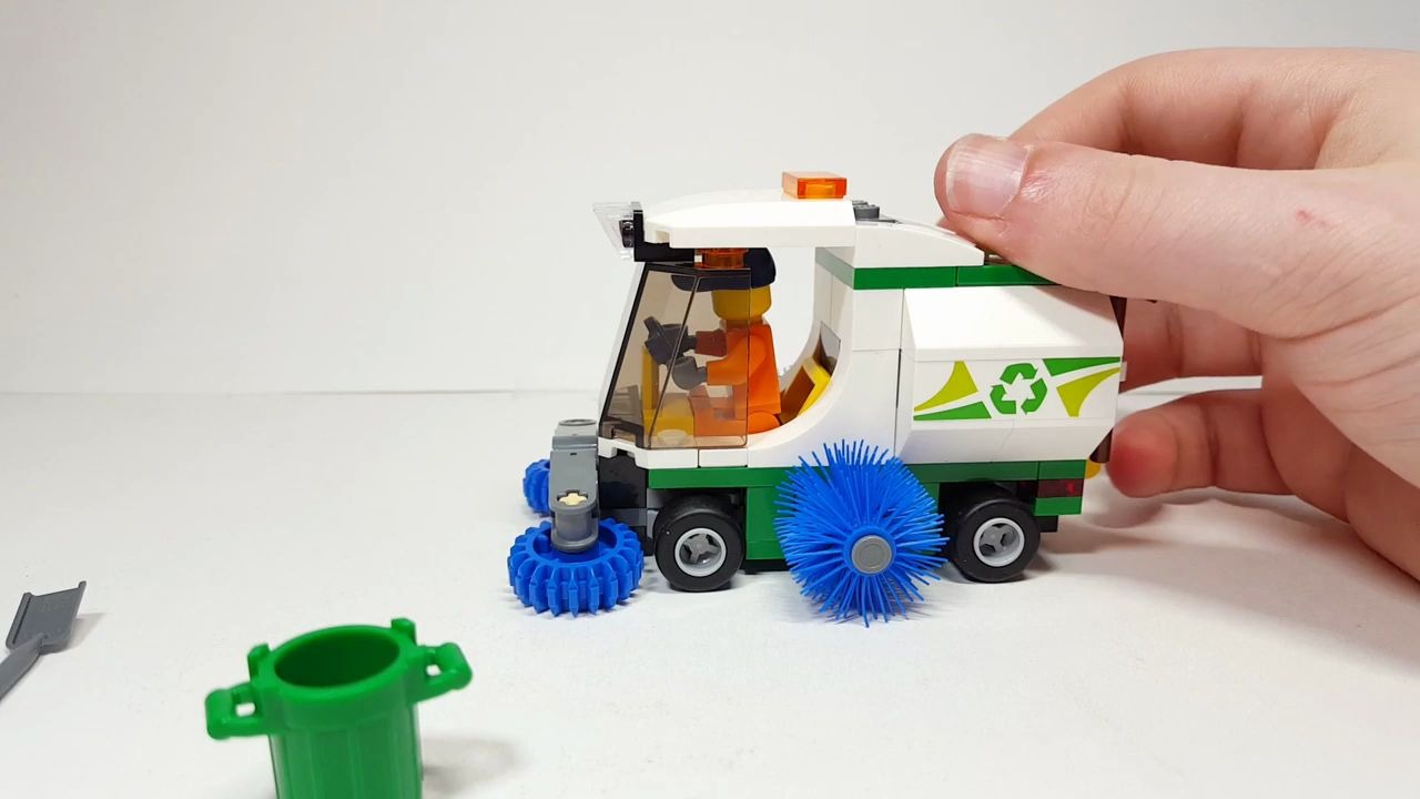 乐高城市streetsweeper60249预览