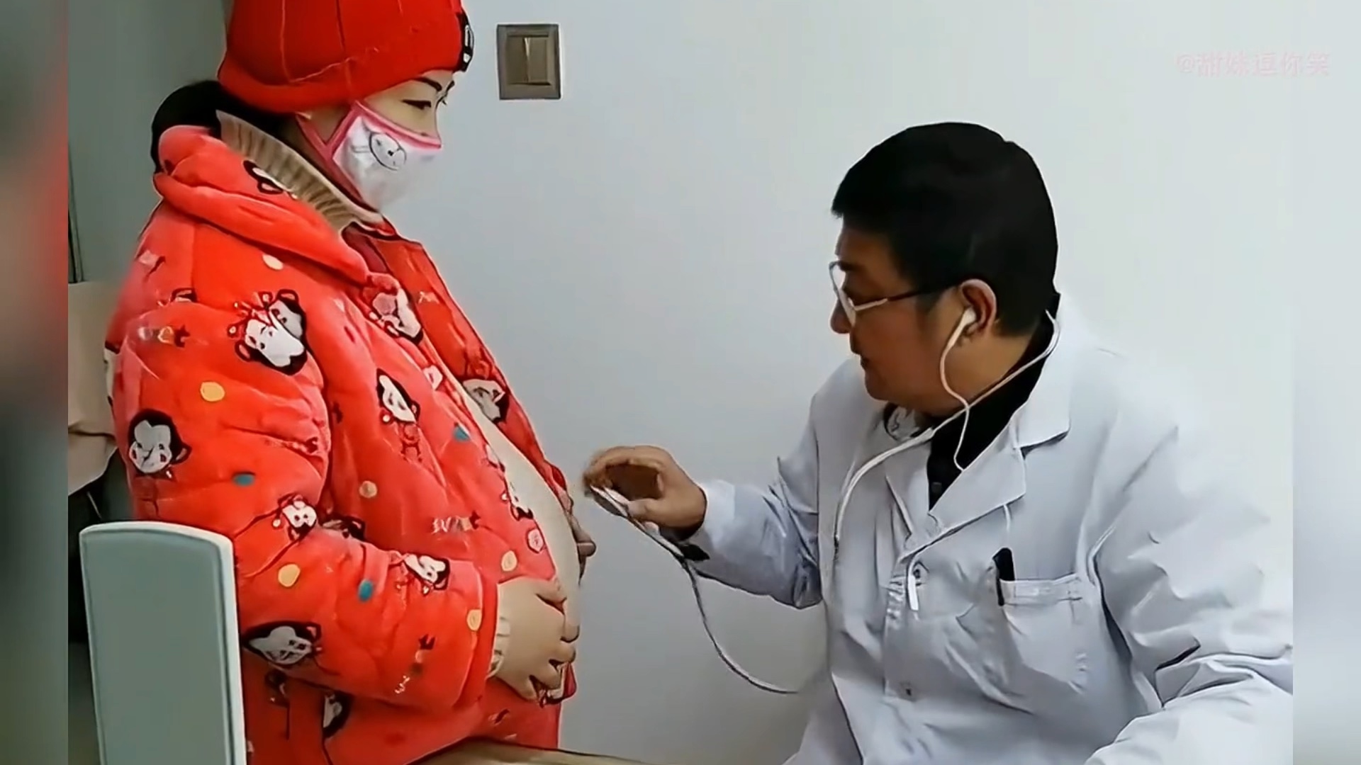 孕妇检查|听诊器下的心跳声