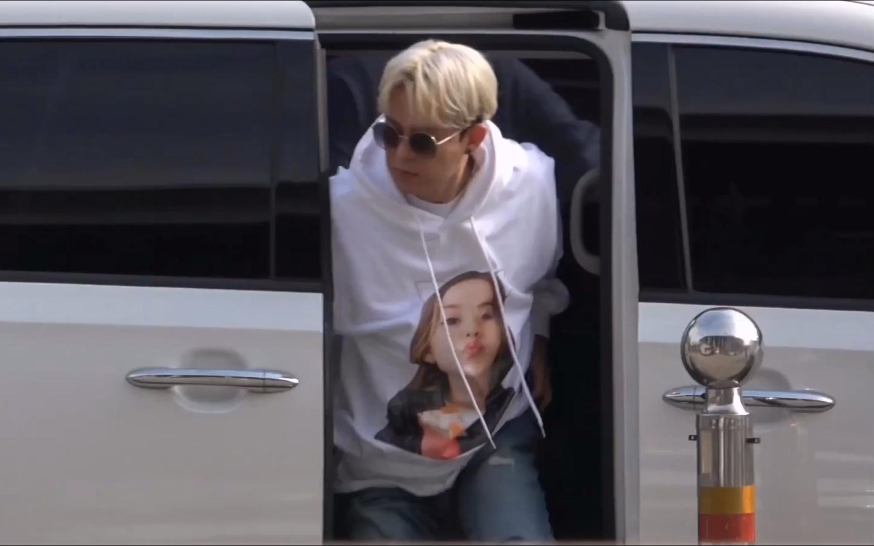 安胜浩tony an music show上班路透adlv白色卫衣 20181022