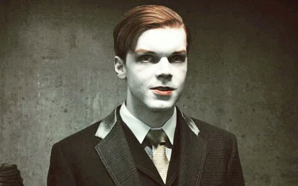 【哥谭/杰罗麦】装了十年,只为他,他是谁?