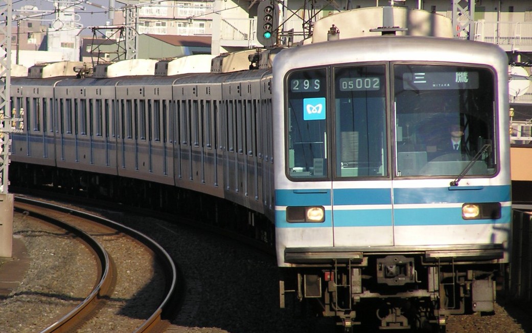 东京地下铁05系图片