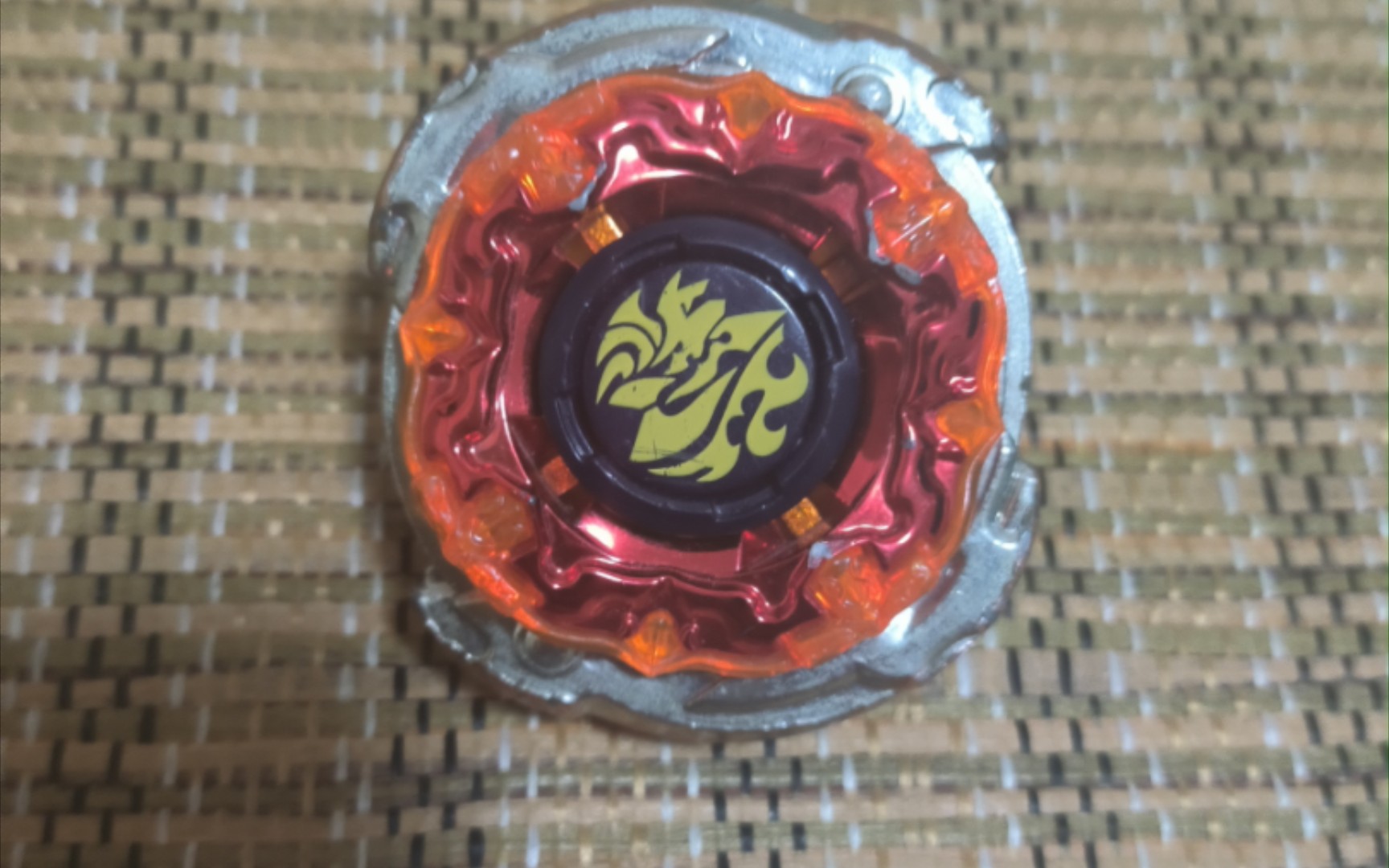 黄金火焰s的最终攻击!攻击型陀螺的视觉盛宴.