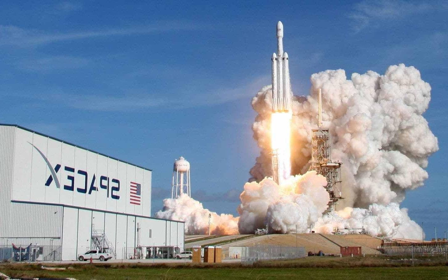 SpaceX 更多资讯请访问官网https://www.spacex.com/哔哩哔哩bilibili