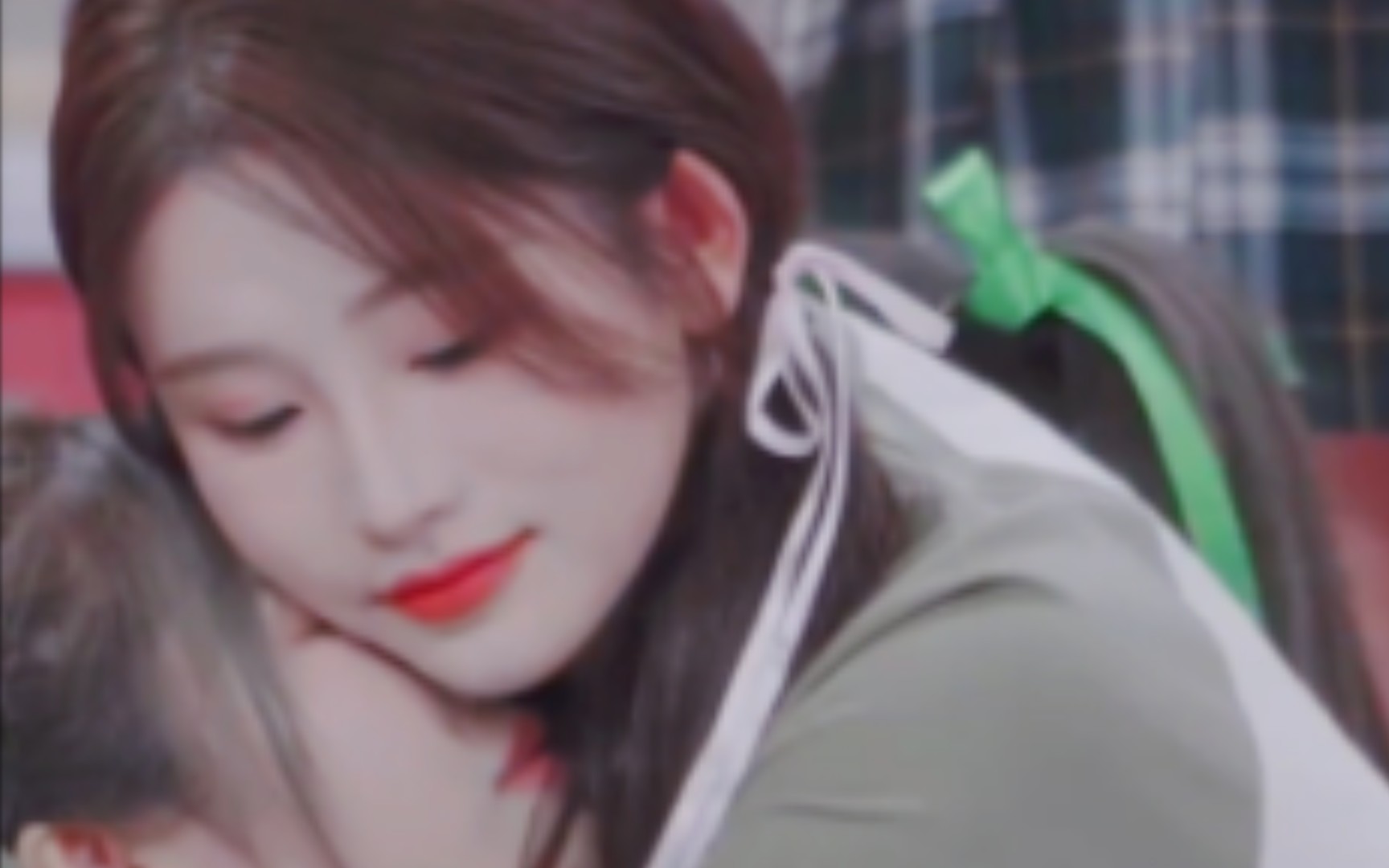 【诗情画奕】下意识的关心和默默守护,会给你一个