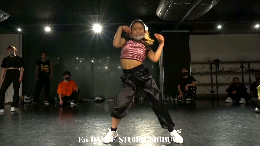 日本小女孩waacking超强爆发力ibuki的学生rinon