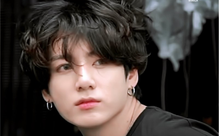 正泰细节见真爱无条件把泰亨宠上天的柾国真的帅炸了