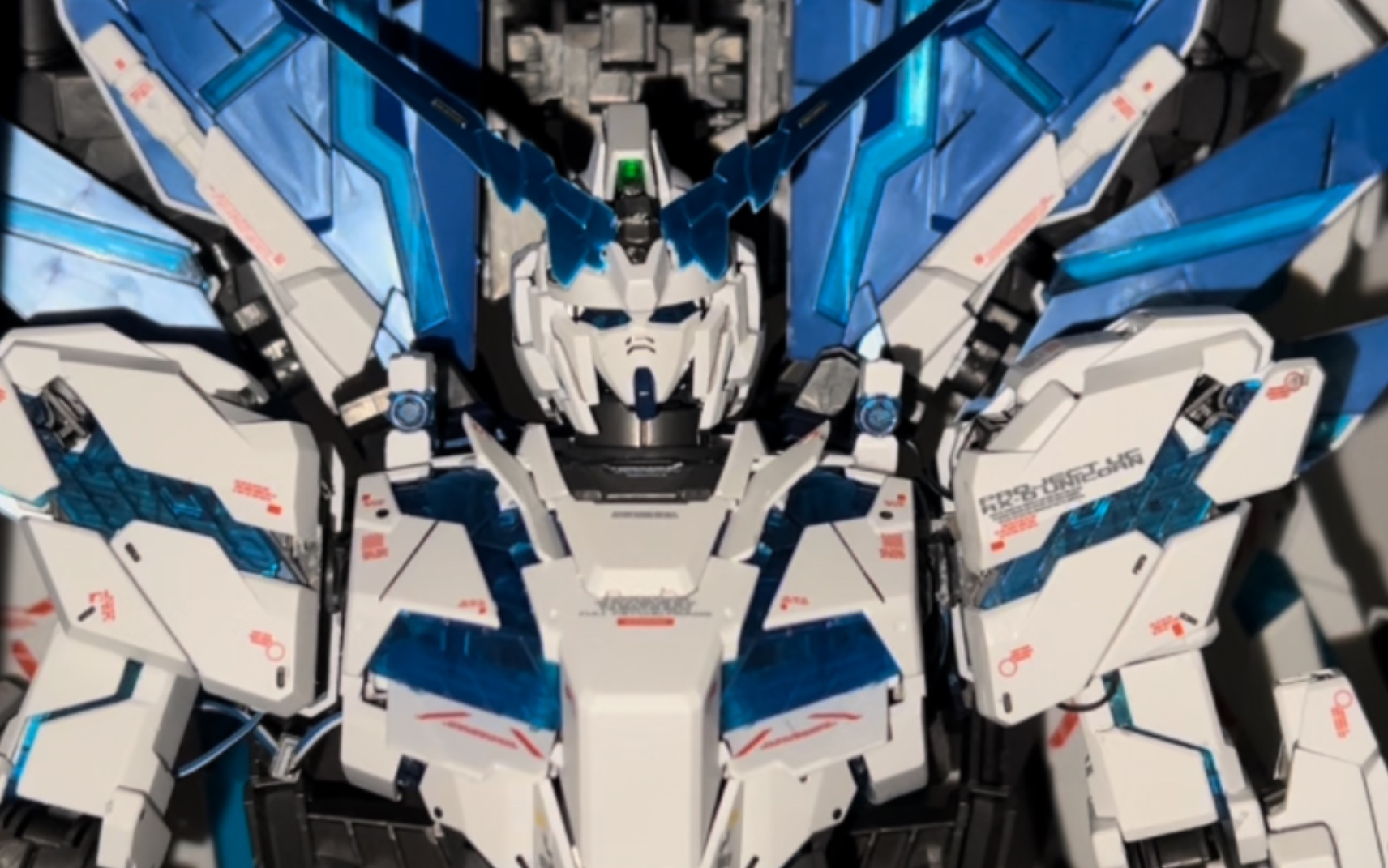 完全勝利:pg完美独角兽 k牌幻彩灯组