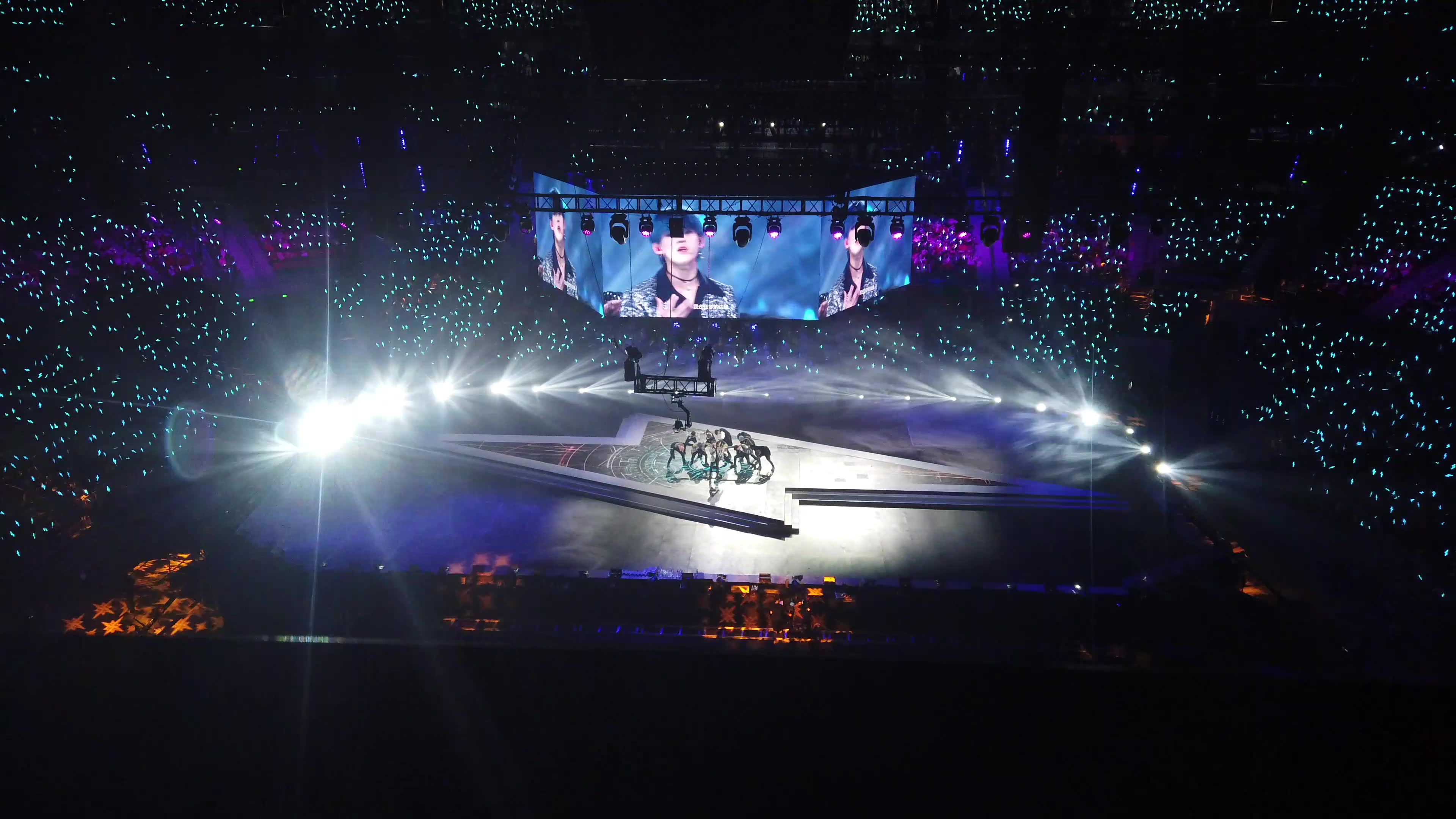 r1se重庆演唱会串烧蜕变