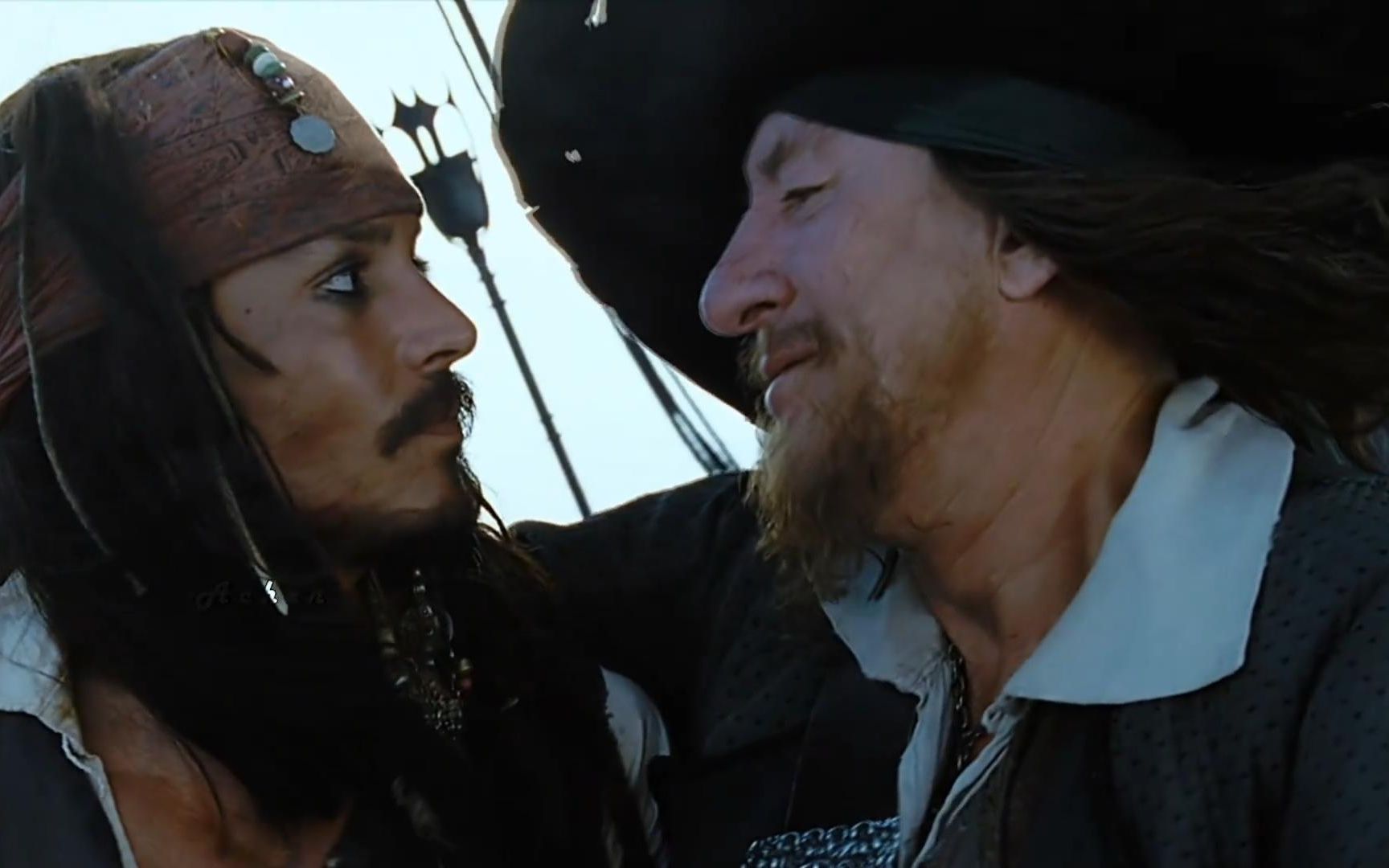 "别人都喊他巴博萨船长,只有杰克每次喊他赫克托!