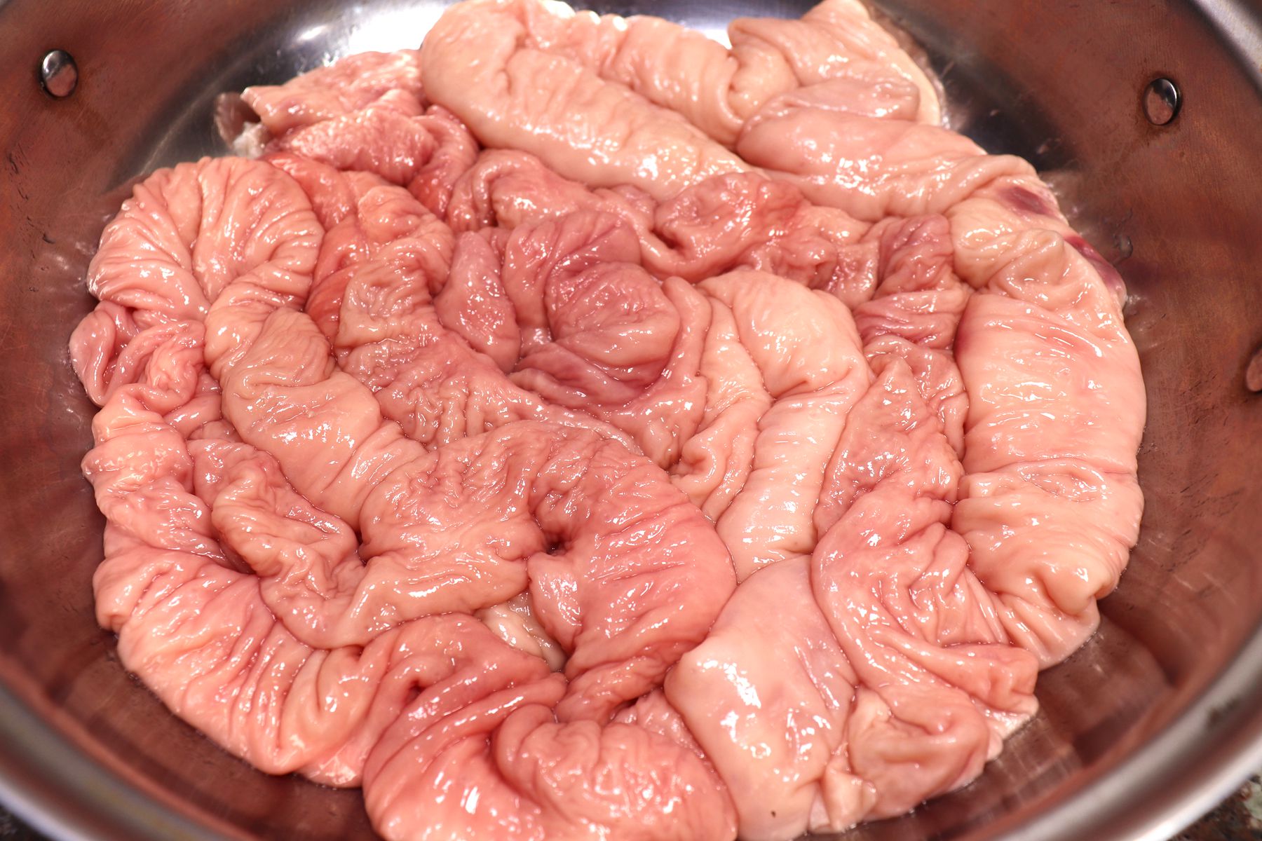 清洗大肠,不加盐不加醋!分享:清洗大肠完整版,肥肠不腥不臭味