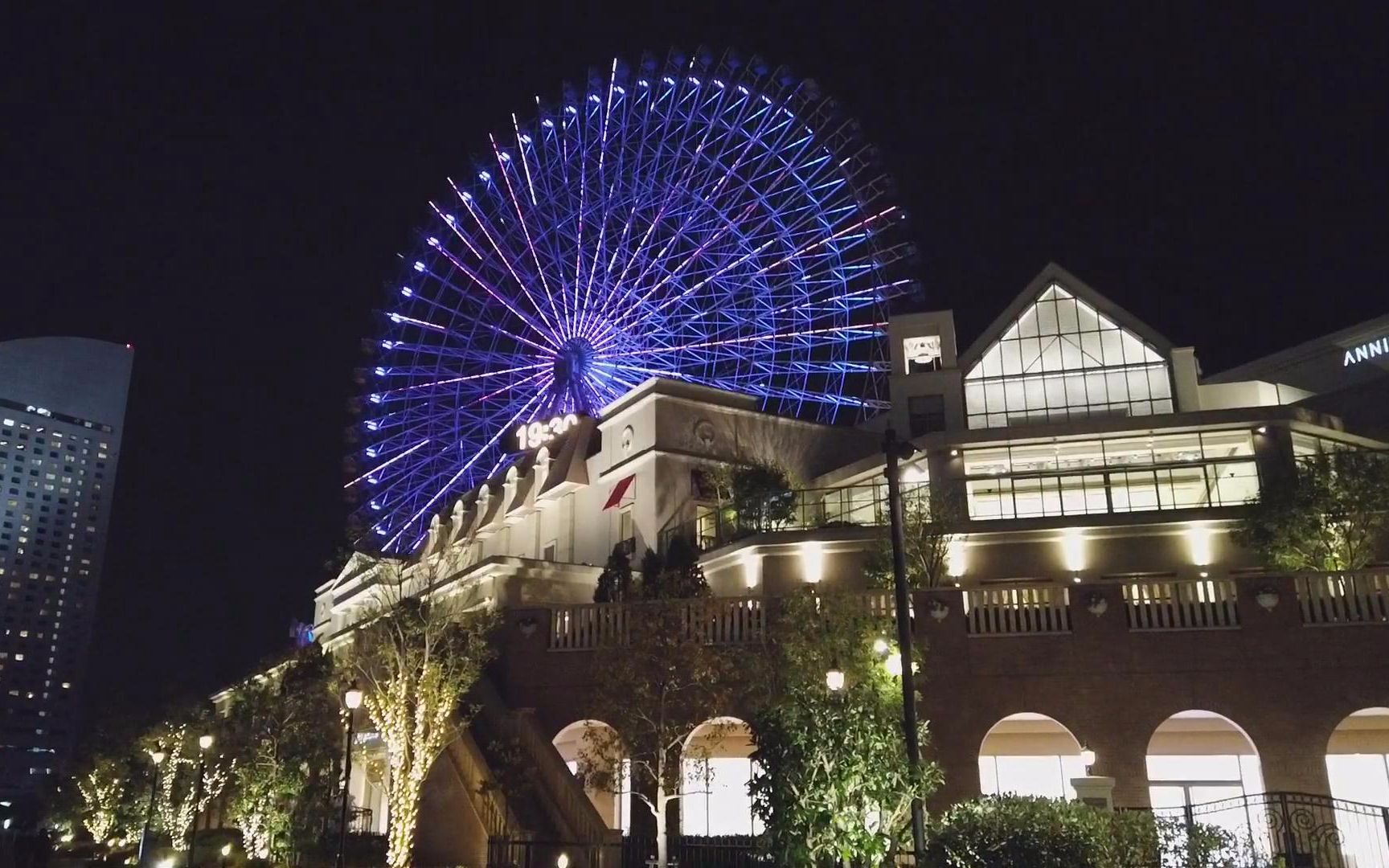 [图]横浜・みなとみらい 赤レンガ倉庫～桜木町駅 Minatomirai, Yokohama at Night